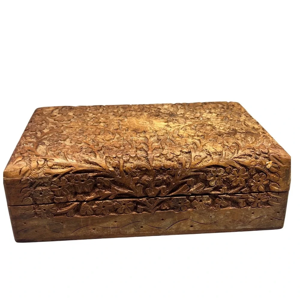 Vintage Handmade Carved Floral Design Wooden Jewelry Box Red‎ lining